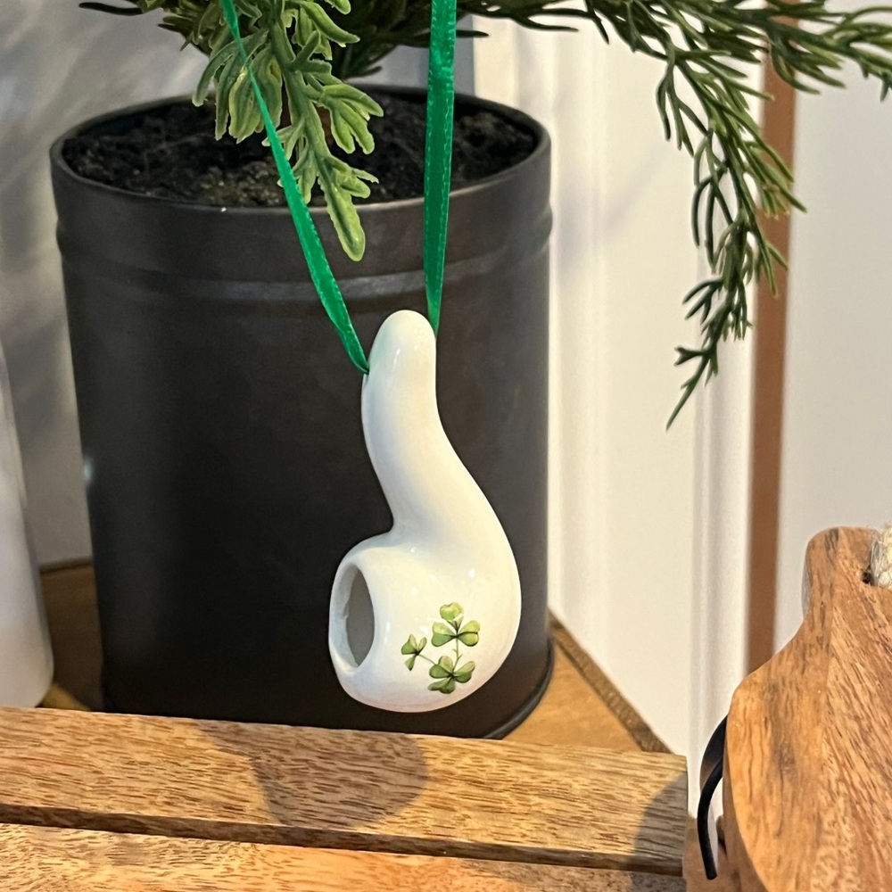 White Porcelain Pipe Irish Ornament